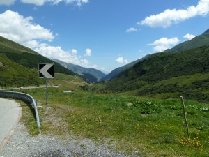 The long descent from the Oberalp Pass_7827258960_o